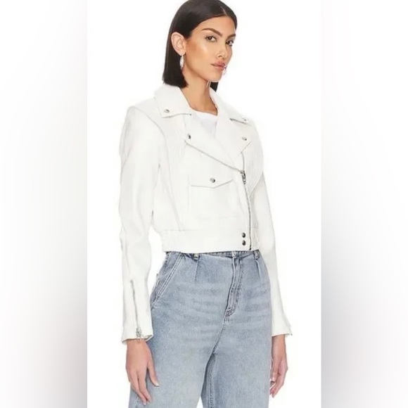 NWT Blank NYC Vegan Leather Cropped Moto Jacket in All Time High White Size S - Picture 4 of 12